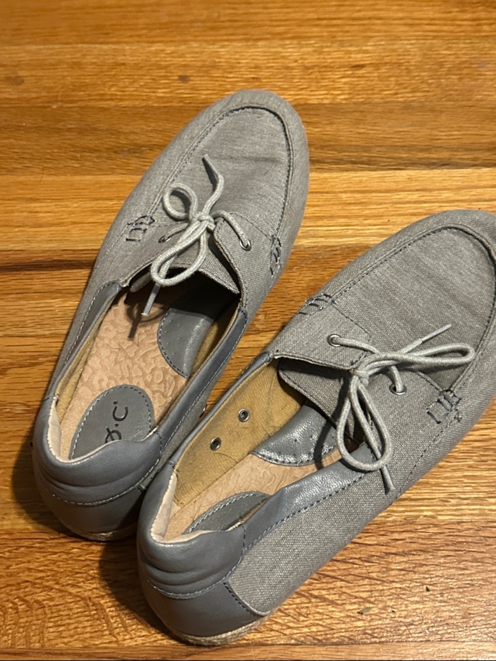 Women’s Gray Casual Canvas Lace-Up Shoes